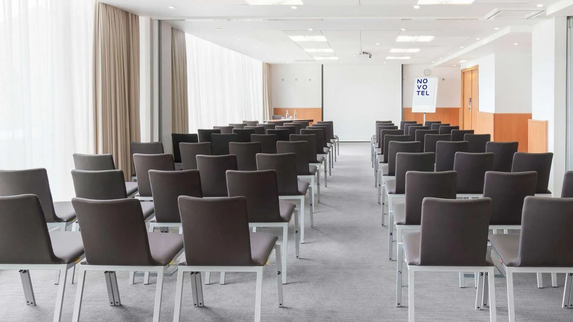 **** Hotell Novotel London Excel Storbritannien